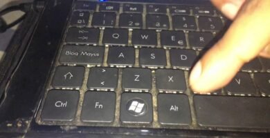 ¿Cómo activar las letras en el teclado?