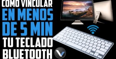 ¿Cómo se conecta un teclado a una computadora?