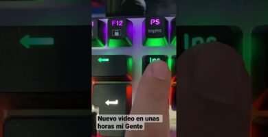 configuración de retroiluminación por zona en teclados mecánicos